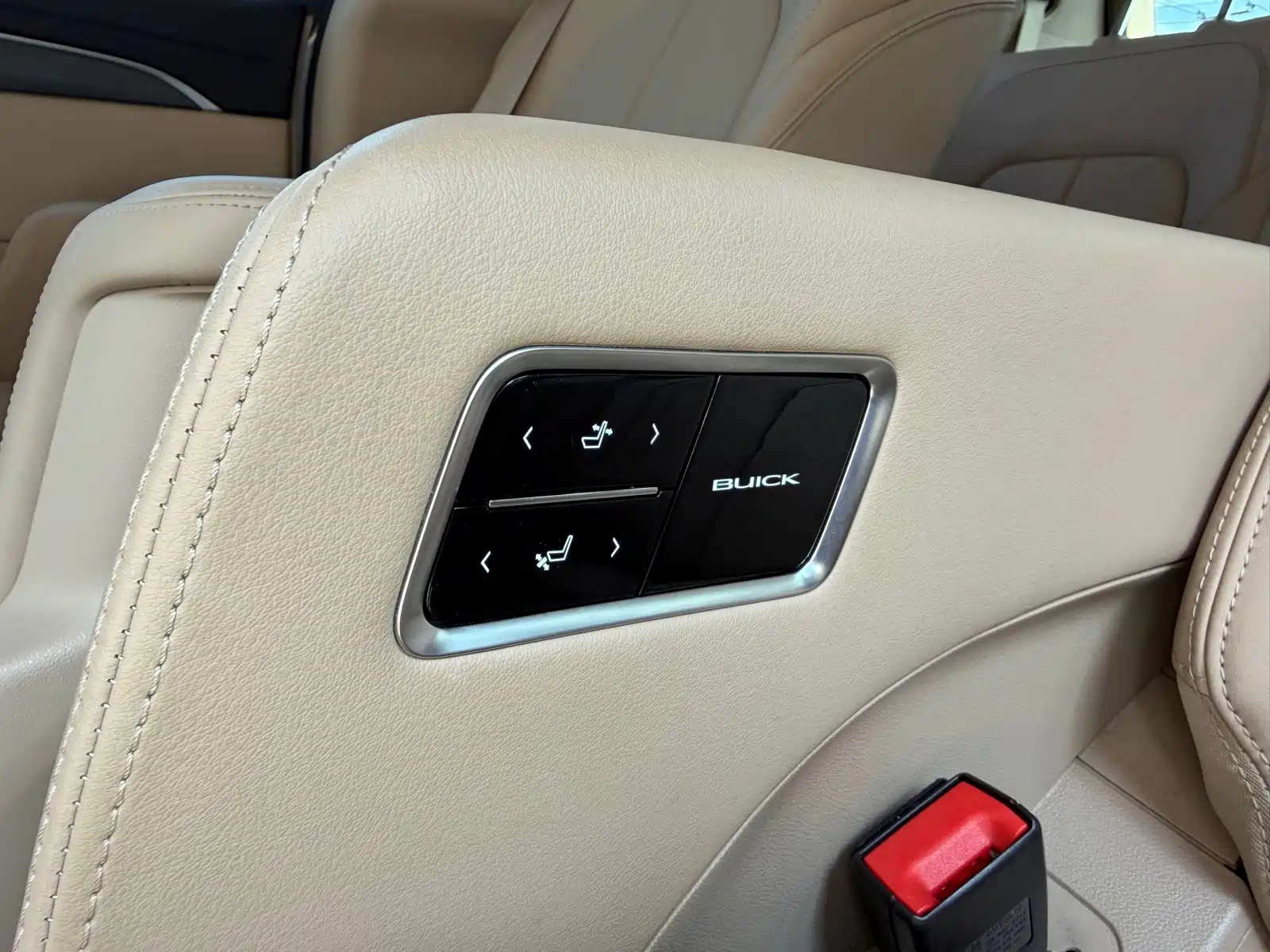 Фото 8 - Buick GL8 New Energy