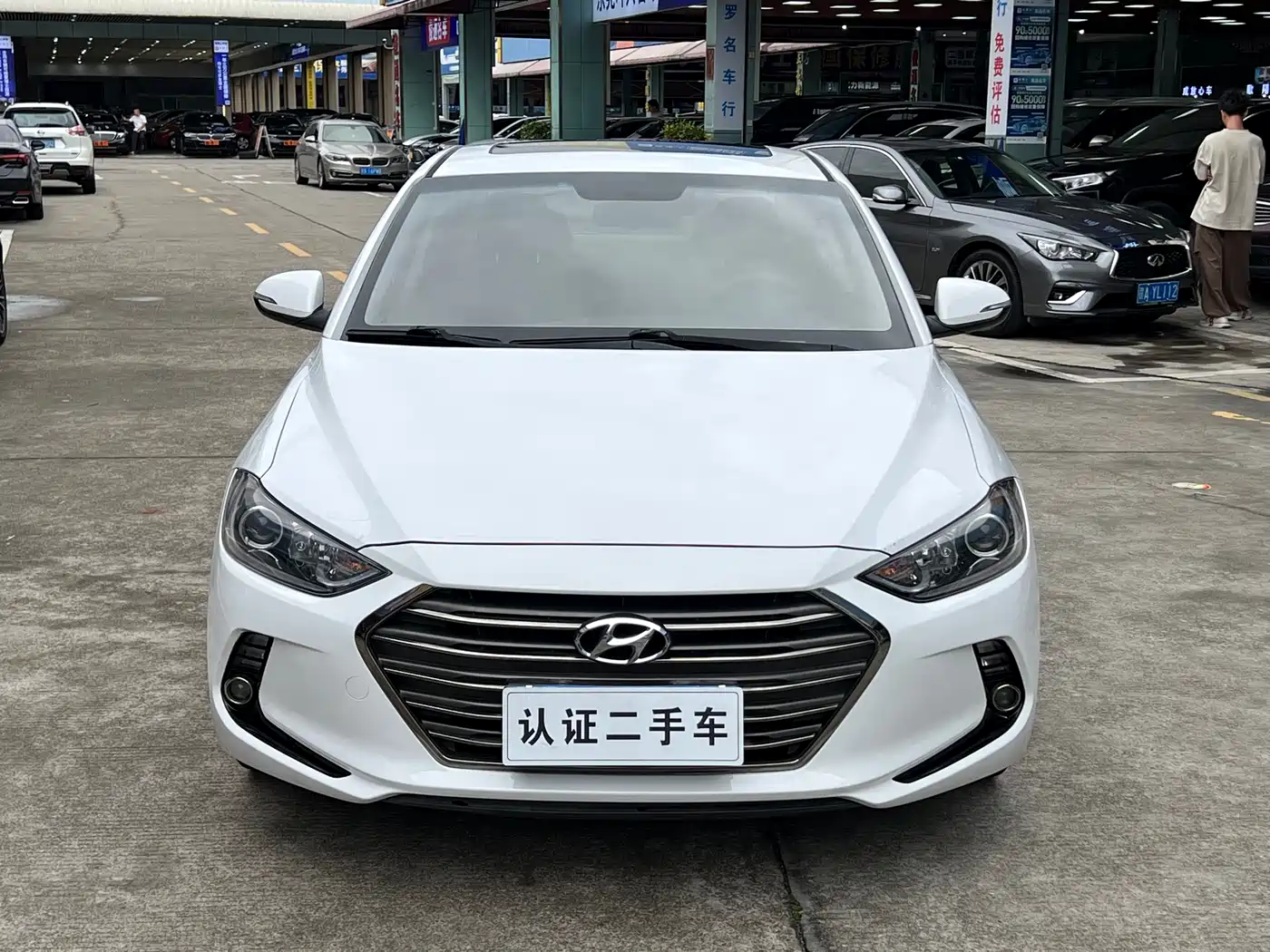 Hyundai Elantra 2016 Model 1.6L Automatic Smart Elite фото 2