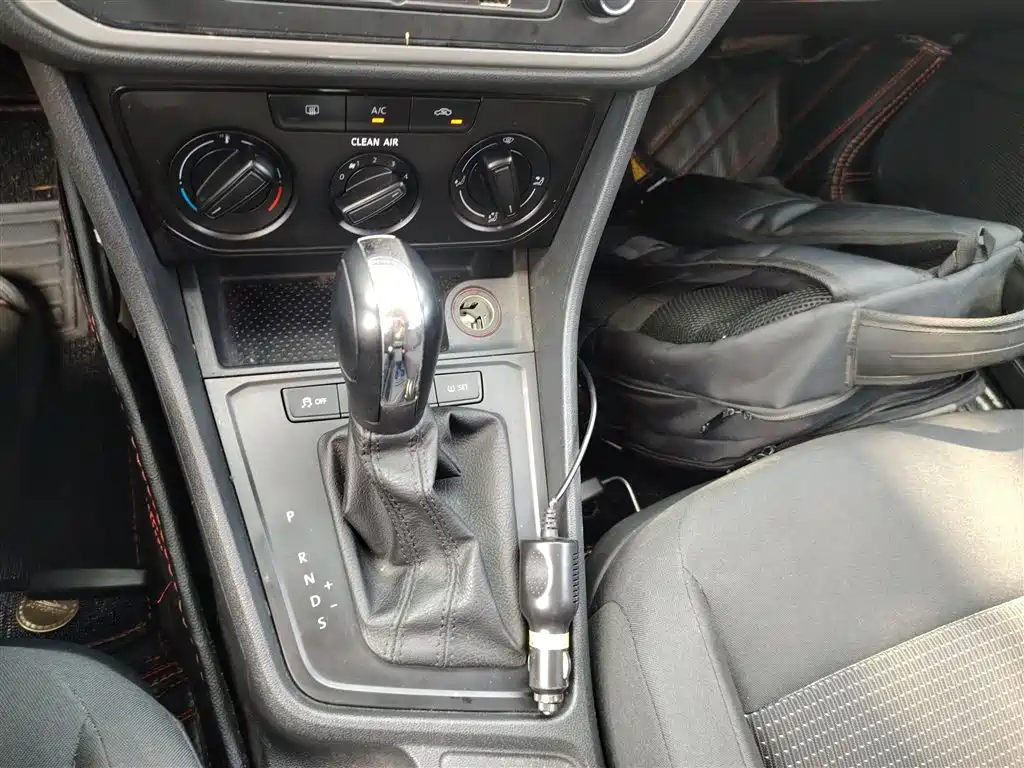 Volkswagen Lavida 2017 1.6L Automatic Trend Edition фото 10