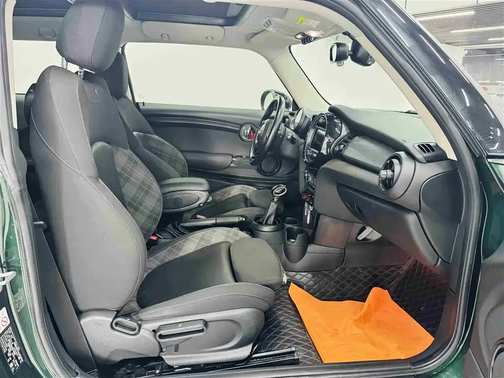 MINI 2016 1.5T COOPER фото 24