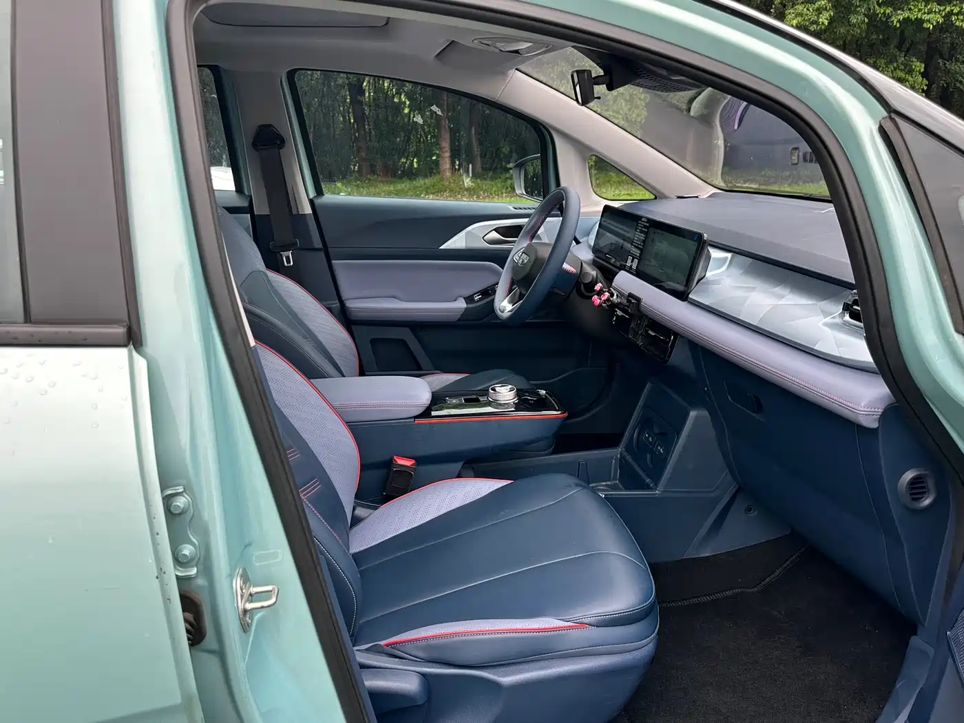 Geely Geometry E Firefly 2022 2023 401KM Thunderbolt Tiger 5-Seater