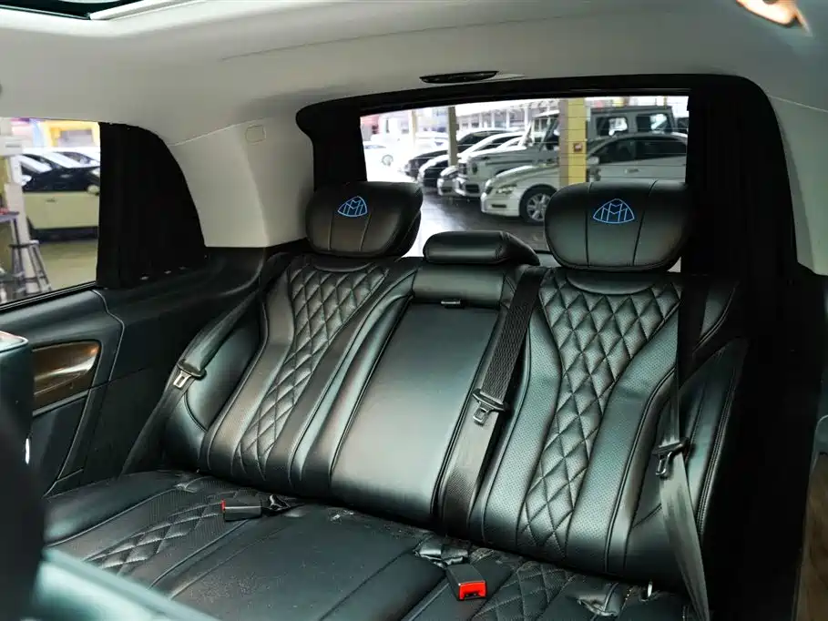 Mercedes-Benz V-Class 2020 V 260 Navigator Edition фото 15