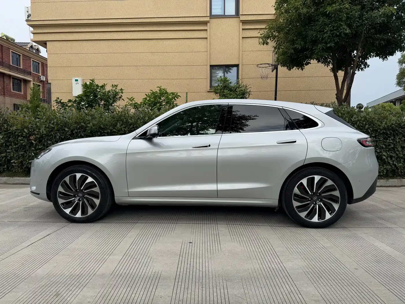 AITO Wenjie AITO M5 2022 Extended Range AWD Performance Edition фото 12