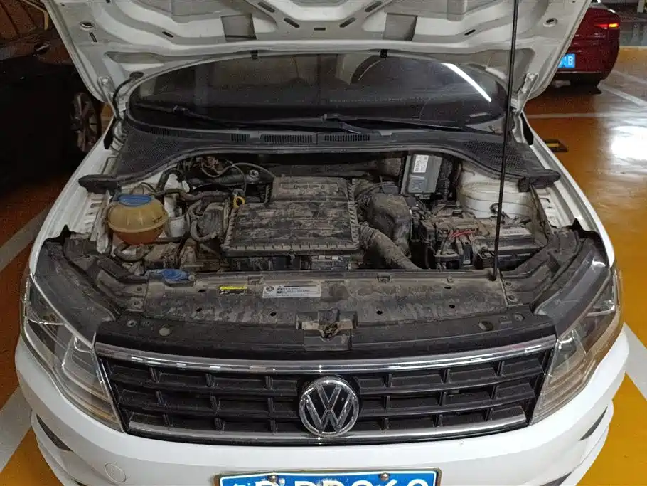 Volkswagen Jetta 2019 Dream Edition 1.5L Manual Fashion фото 10