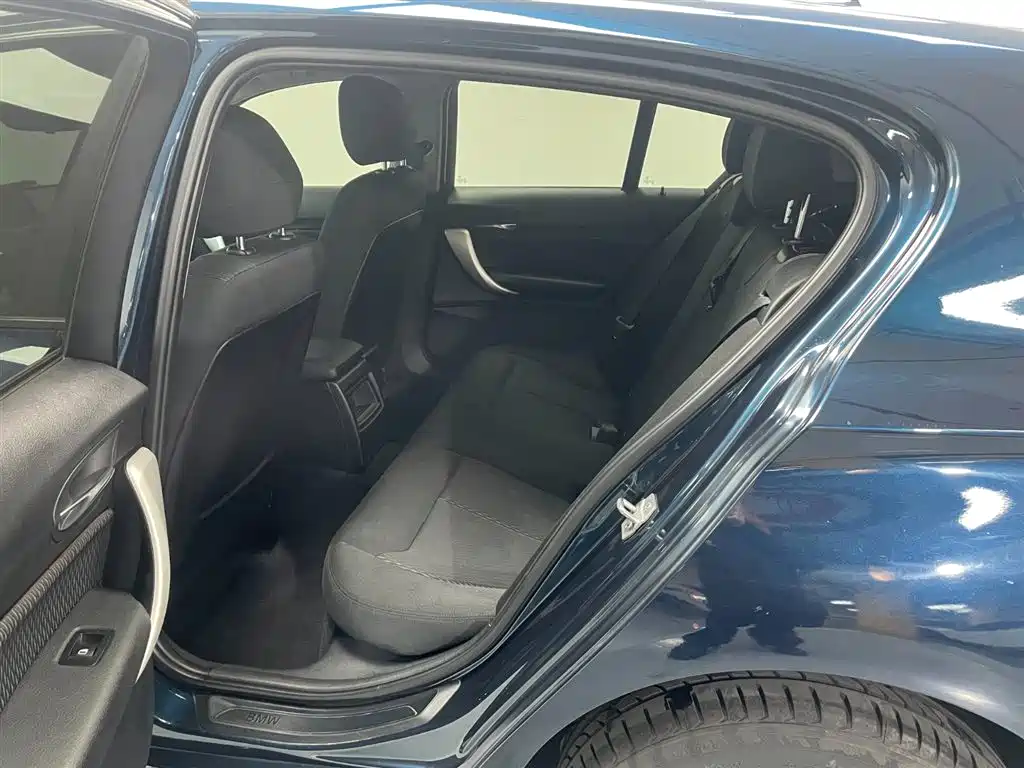 BMW 1 Series (Import) 2013 Facelift 116i Leading Model фото 13