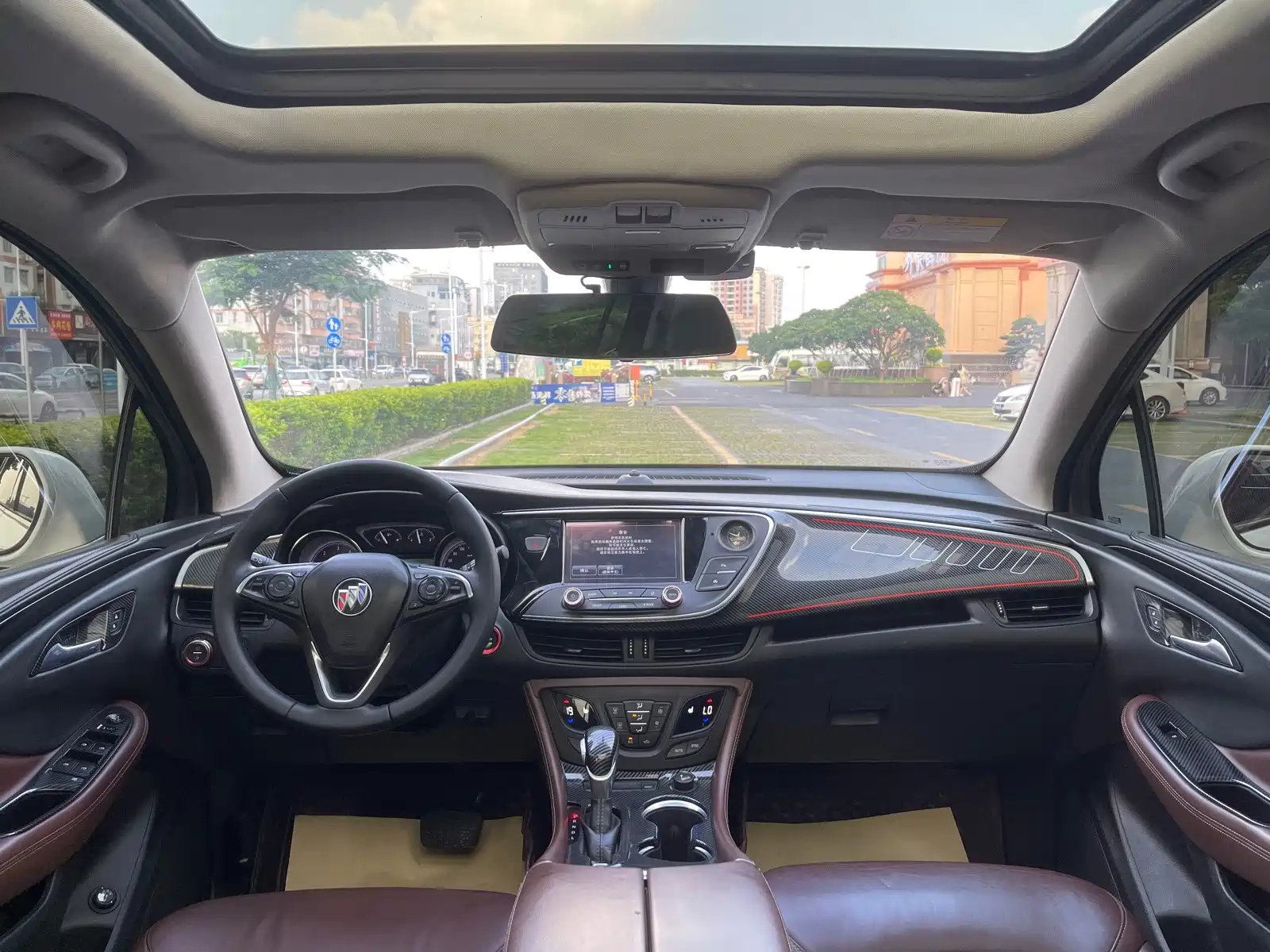 Фото 18 - Buick Envision Plus