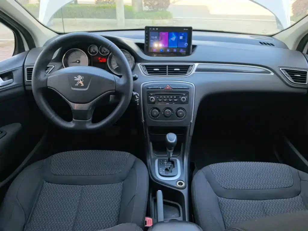 Peugeot 308 2015 2014 Model Joy Edition Classic 1.6L Automatic Superior Style