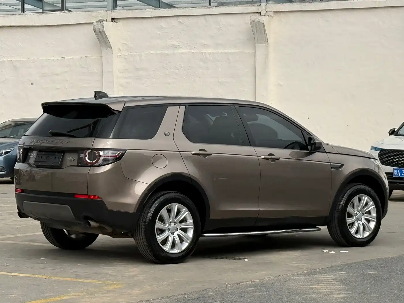Land Rover Discovery Sport 2017 2.0T SE фото 8