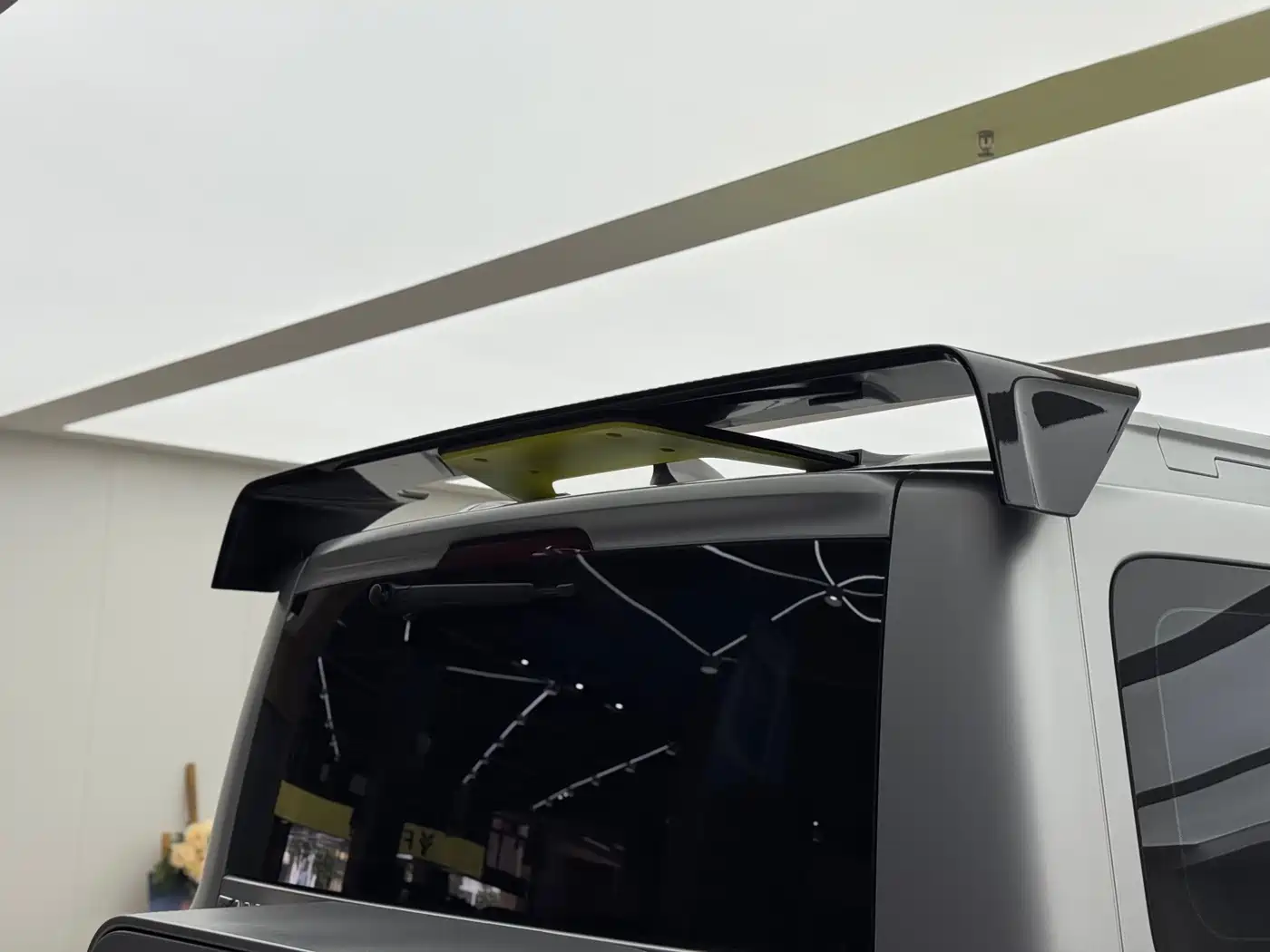 TANK CO CREATION TANK 300