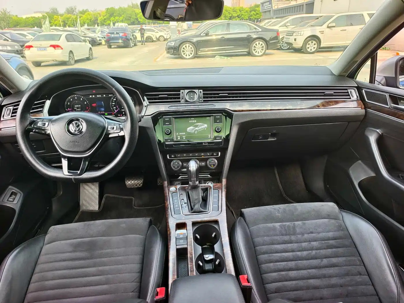 Volkswagen Magotan 2017 330TSI DSG Luxury фото 10