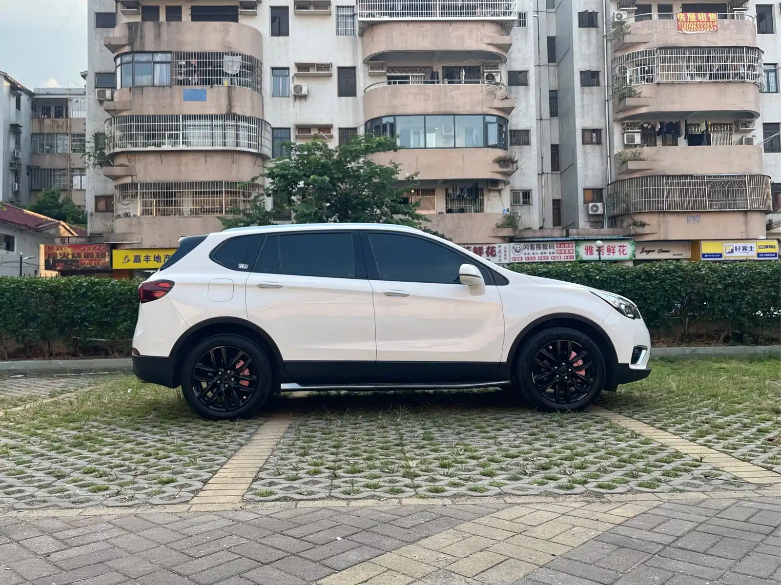 صورة 7 - Buick Envision Plus