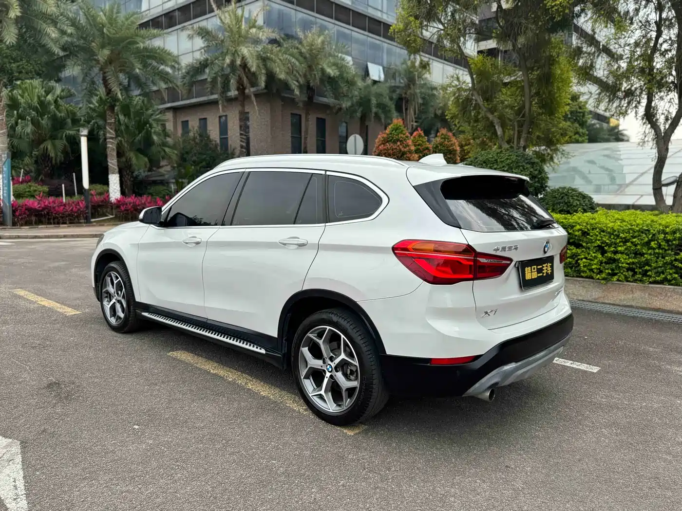 BMW X1 2018 sDrive18Li Premium Model фото 15