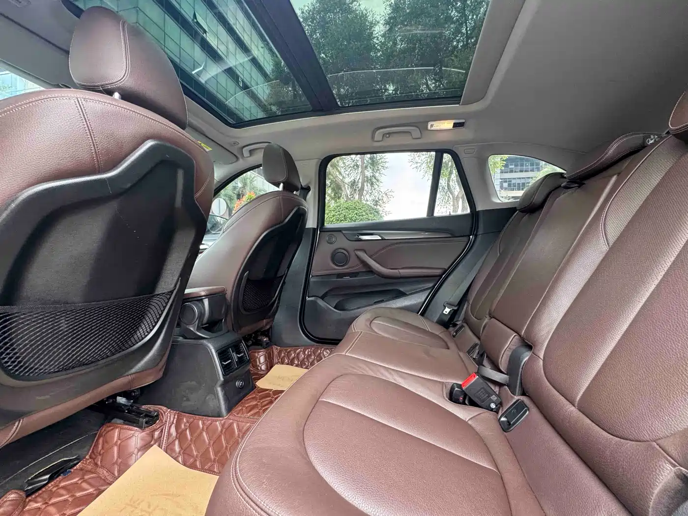 BMW X1 2018 sDrive18Li Premium Model фото 6