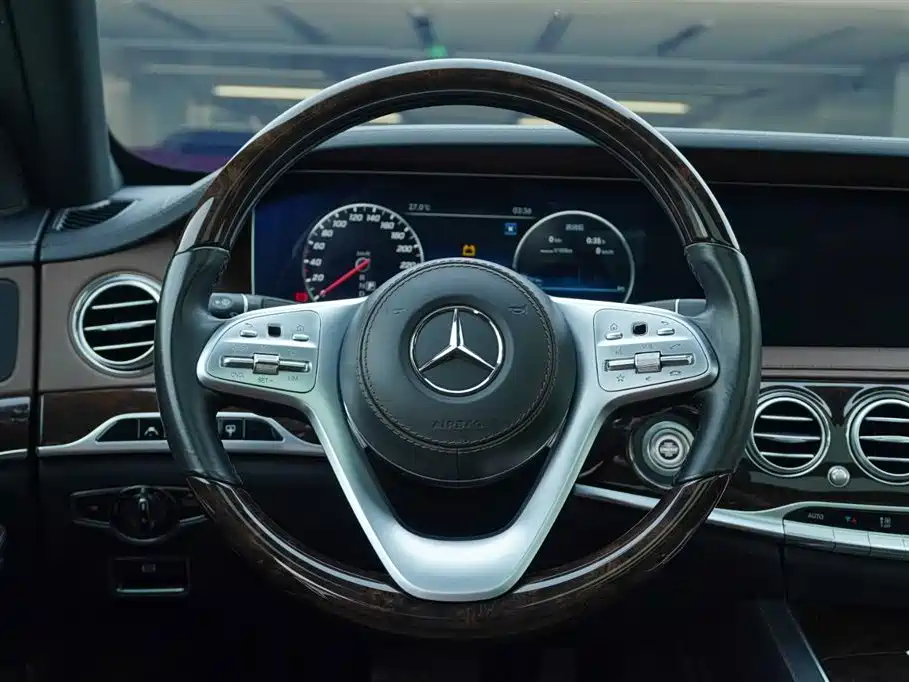 Mercedes-Benz S-Class 2019 S 350 L Premium Ultimate Edition фото 15