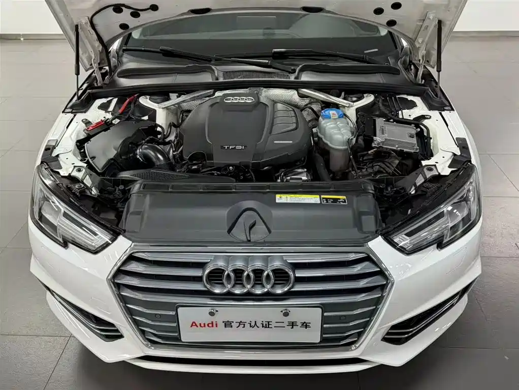 Фото 9 - Audi A4L