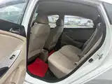 Photo 8 - Hyundai Verna