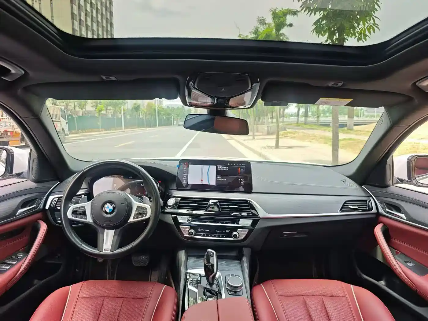 BMW 5 Series 2022 530Li Leading M Sport Package фото 5