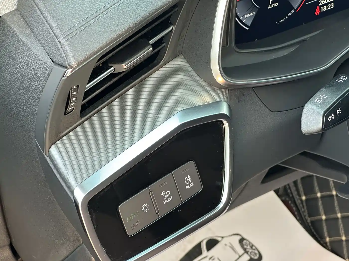 Audi A6L 2019 40 TFSI Luxury Elegance фото 17