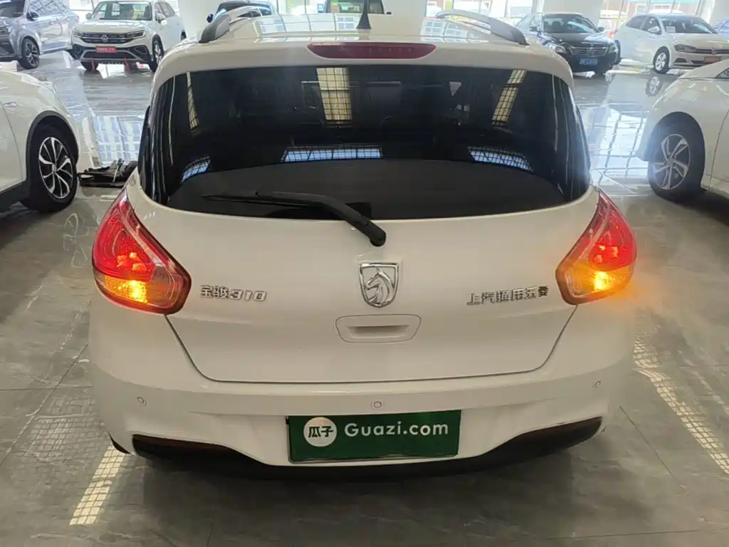Baojun 310 2017 2016 1.2L Manual Luxury Type