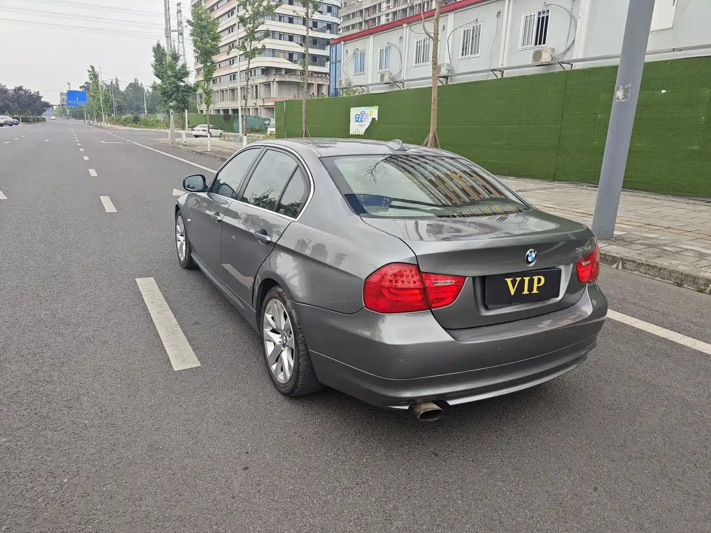 BMW 3 Series (Import) 2010 320i Luxury фото 5