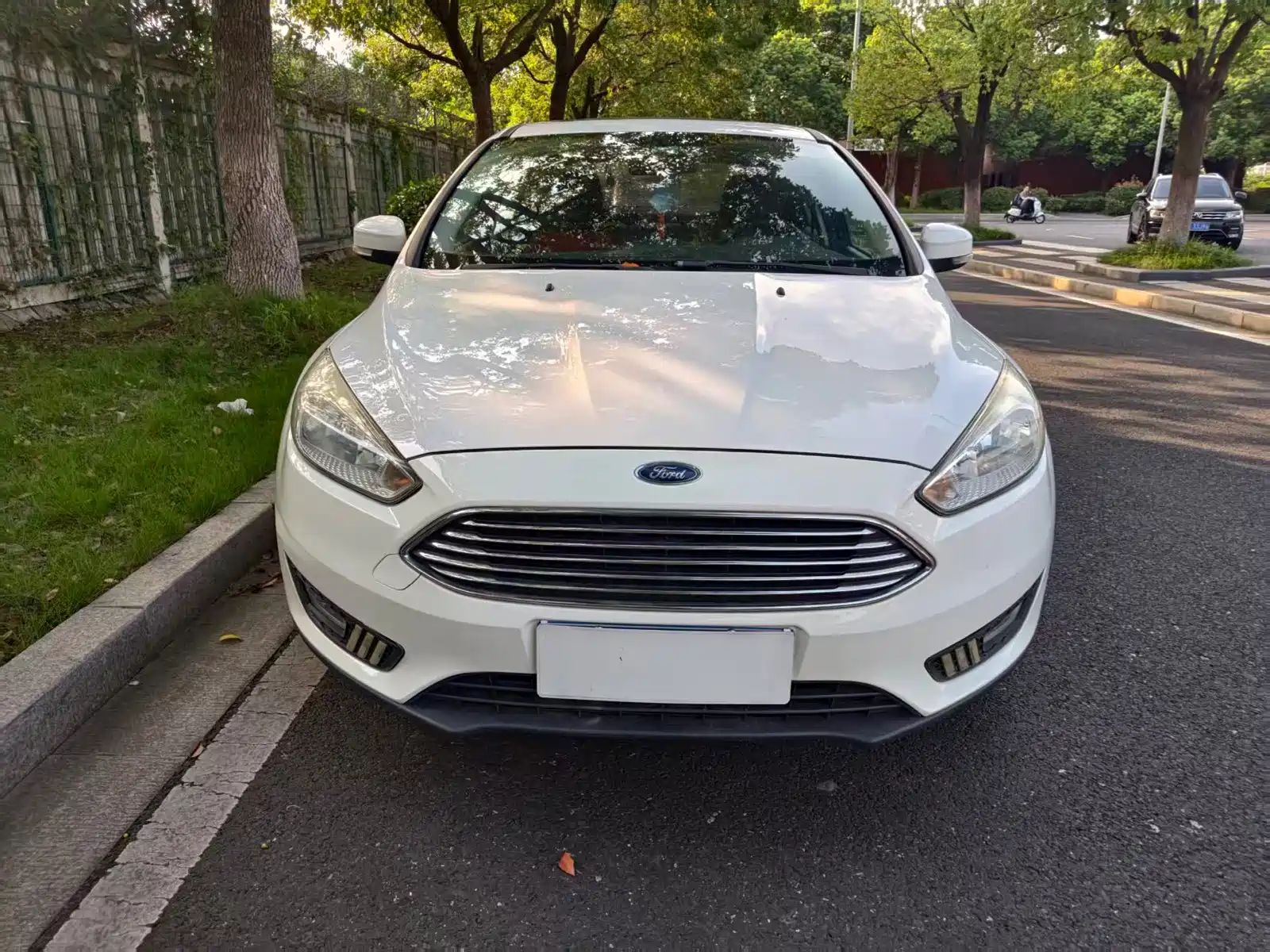 Фото 2 - Ford Focus