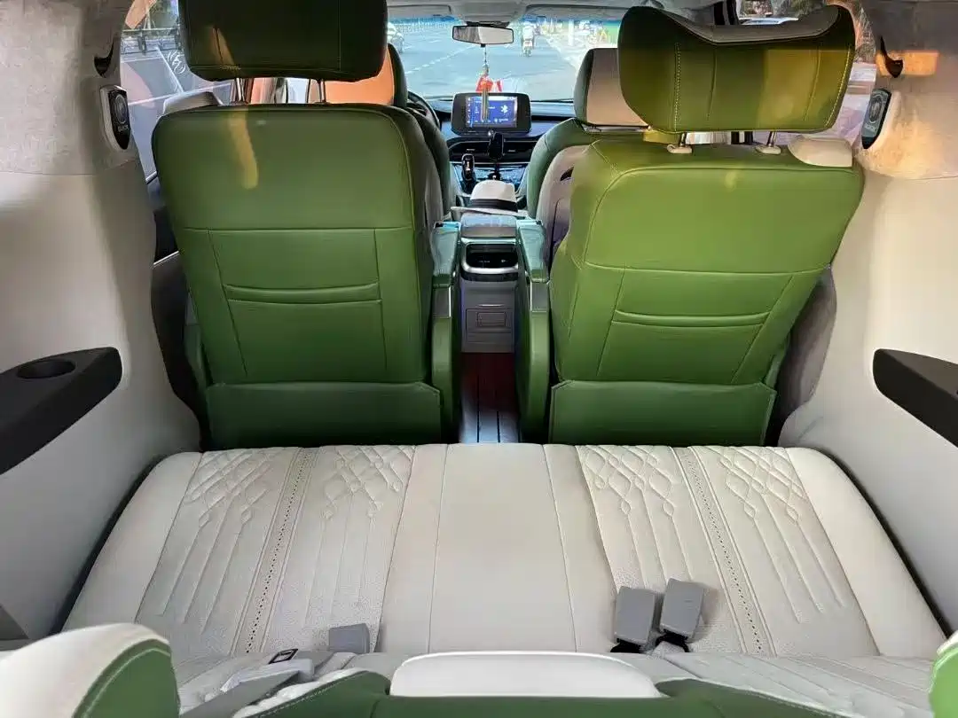 Buick GL8 2021 Land Business Class 652T Comfort фото 6