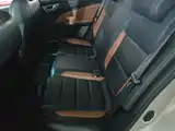Фото 17 - Geely Vision X3