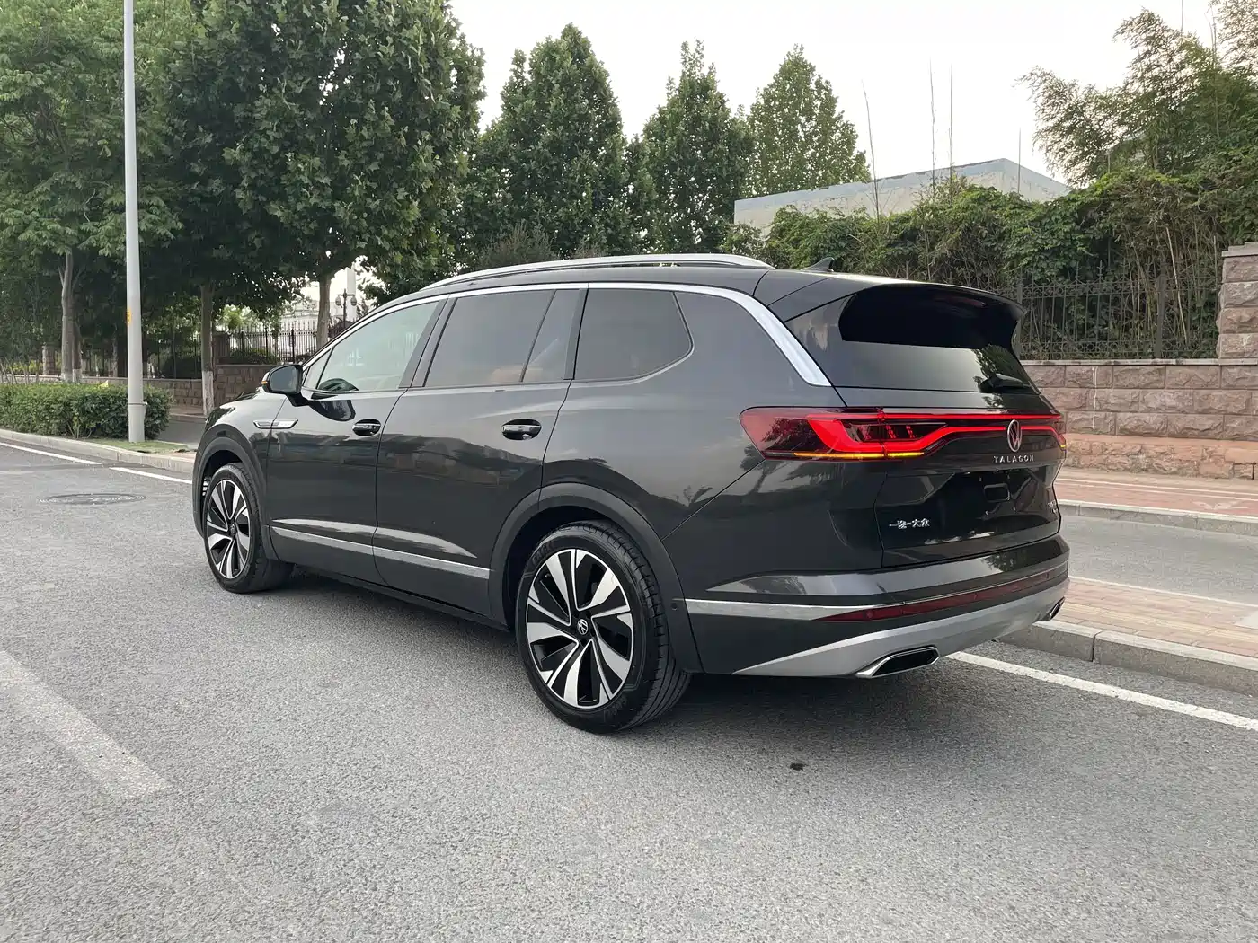 Volkswagen Talagon 2023 Facelift 380TSI 4WD Luxury Premium Pro Edition 6-Seater фото 6