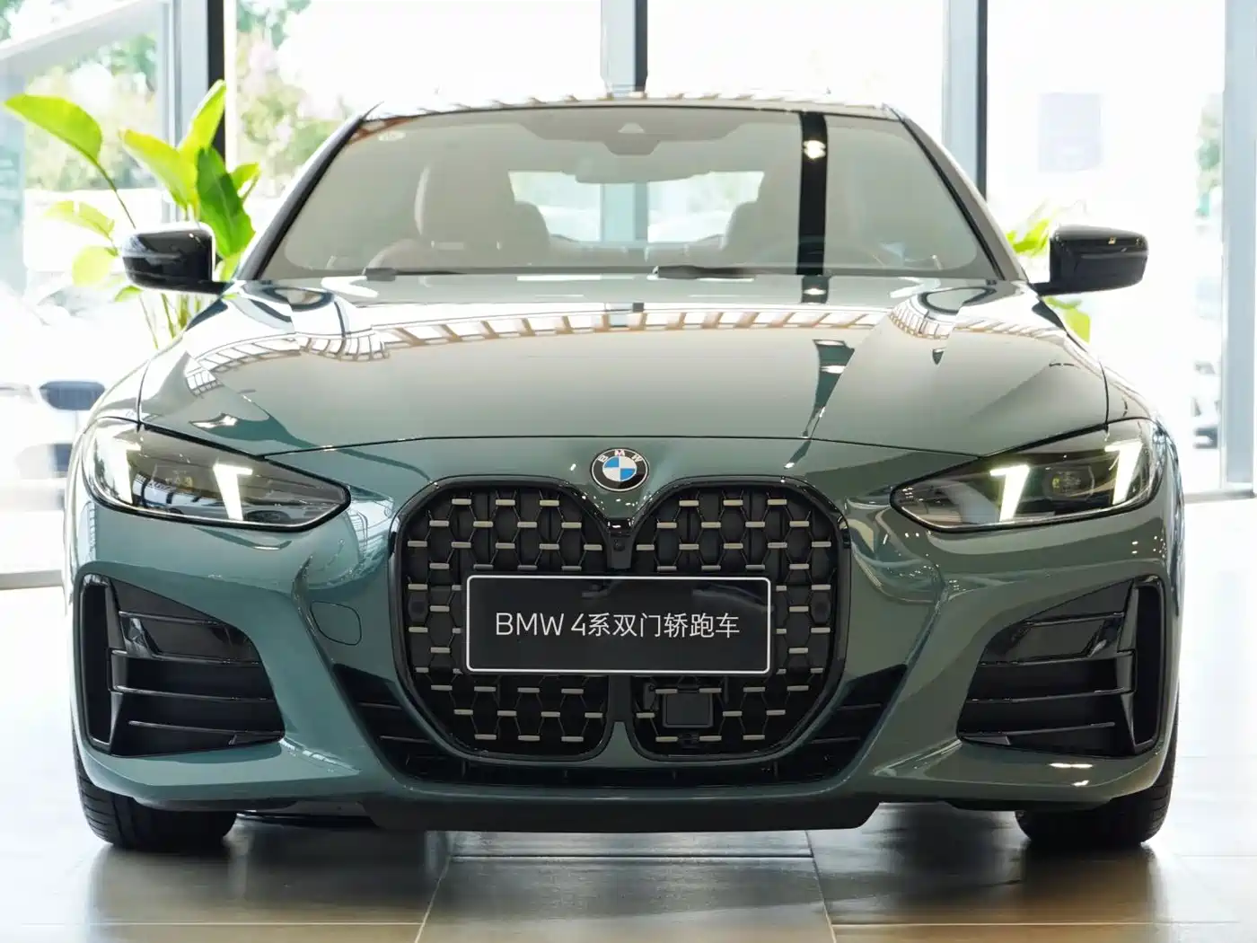 BMW 4 Series 2024 430i M Sport Shadow Edition фото 12