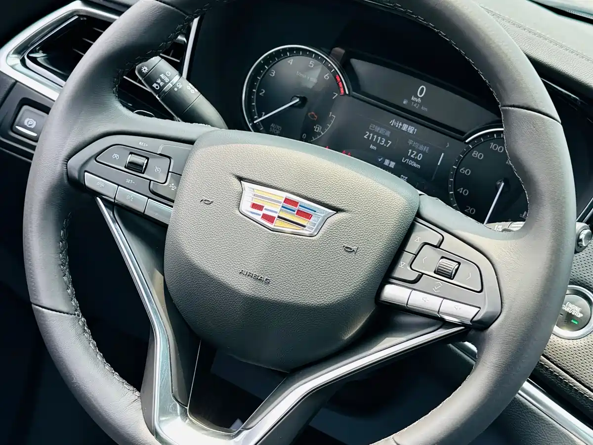 Cadillac XT6 2022 2.0T 6-Seater 4WD Trend Edition фото 19