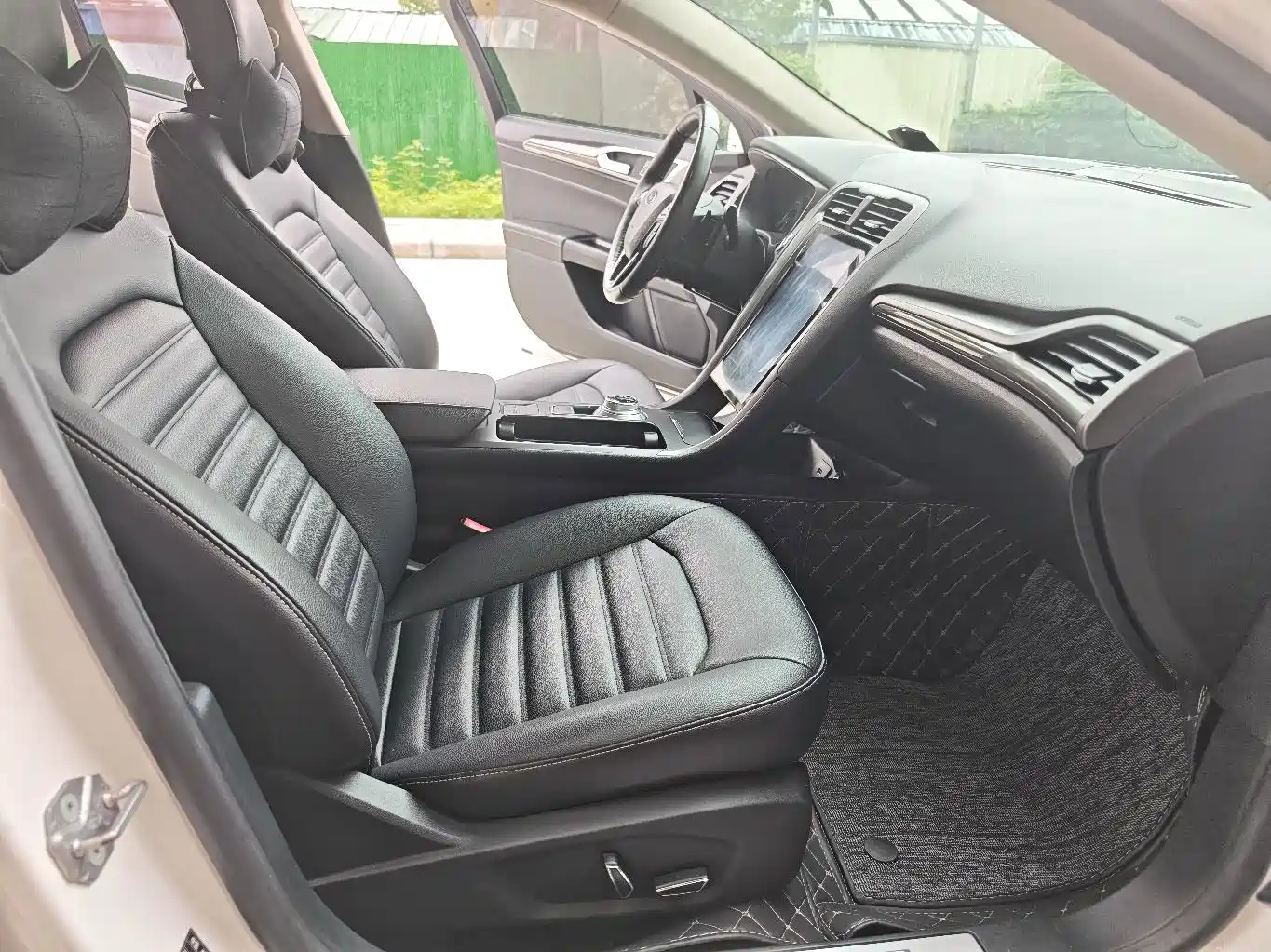 Фото 7 - Ford Mondeo