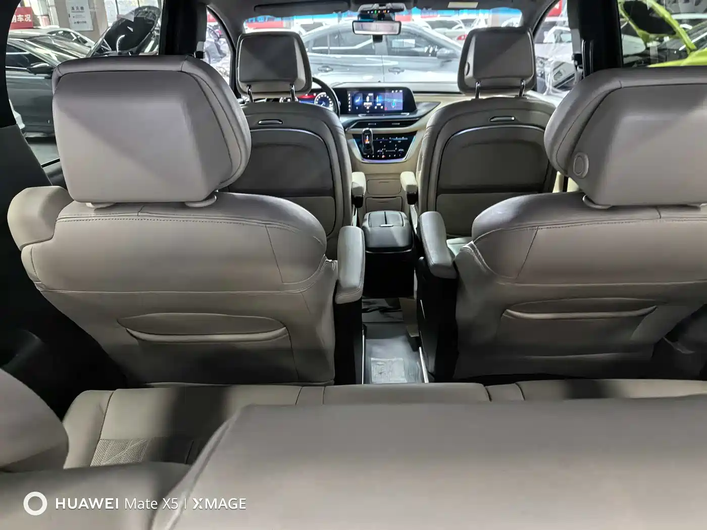 Buick GL8 2022 ES Landmark 653T Luxury фото 11