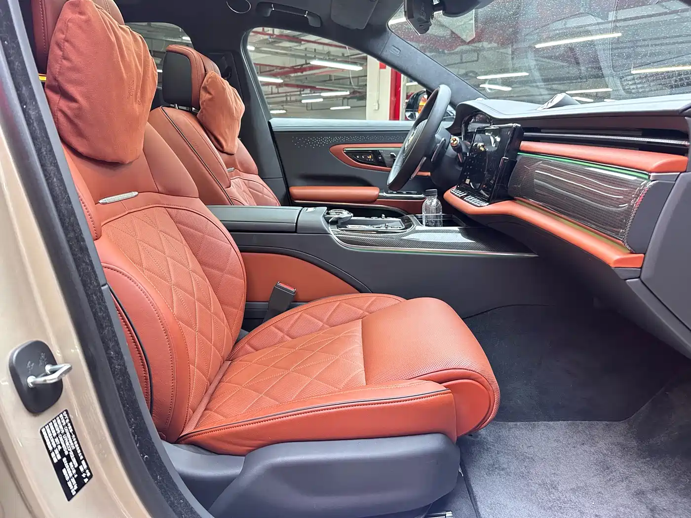Hongqi Guoya 2024 4.0T V8 Version фото 7