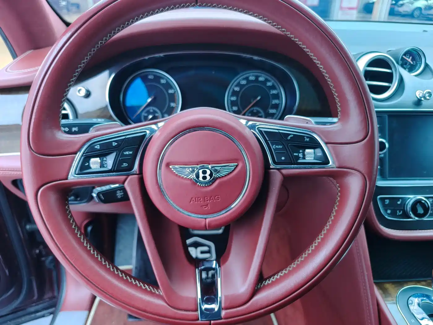 Bentley Bentayga 2018 4.0T V8 фото 7