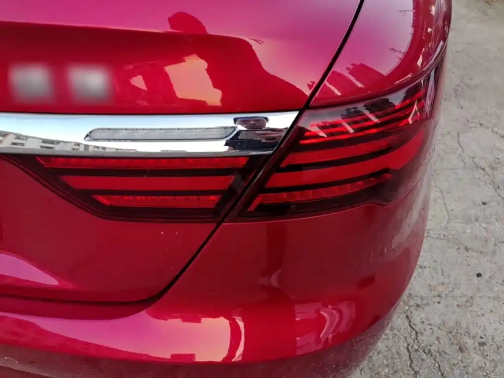 Фото 8 - Geely Binrui