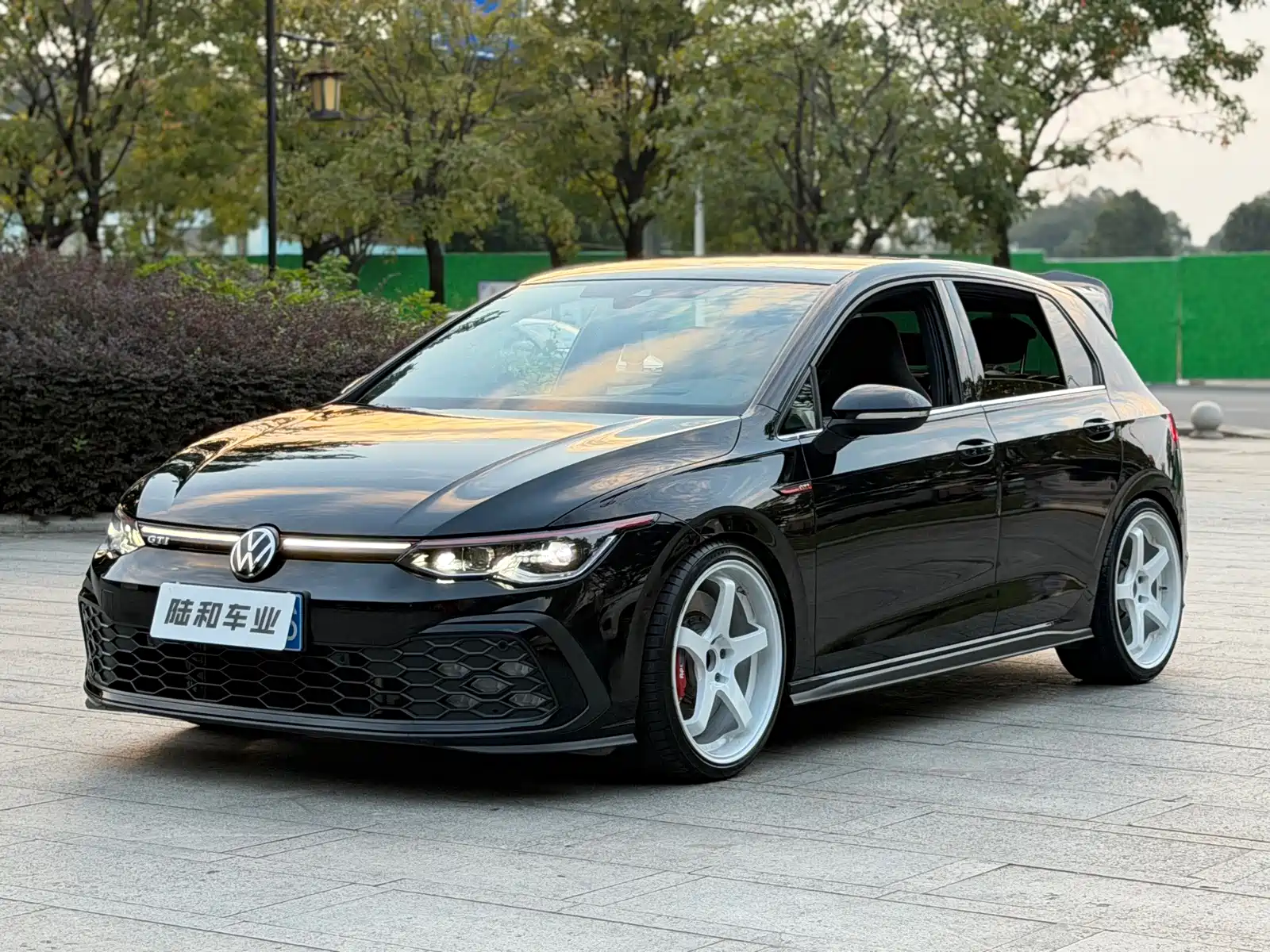 صورة 1 - Volkswagen Golf GTI