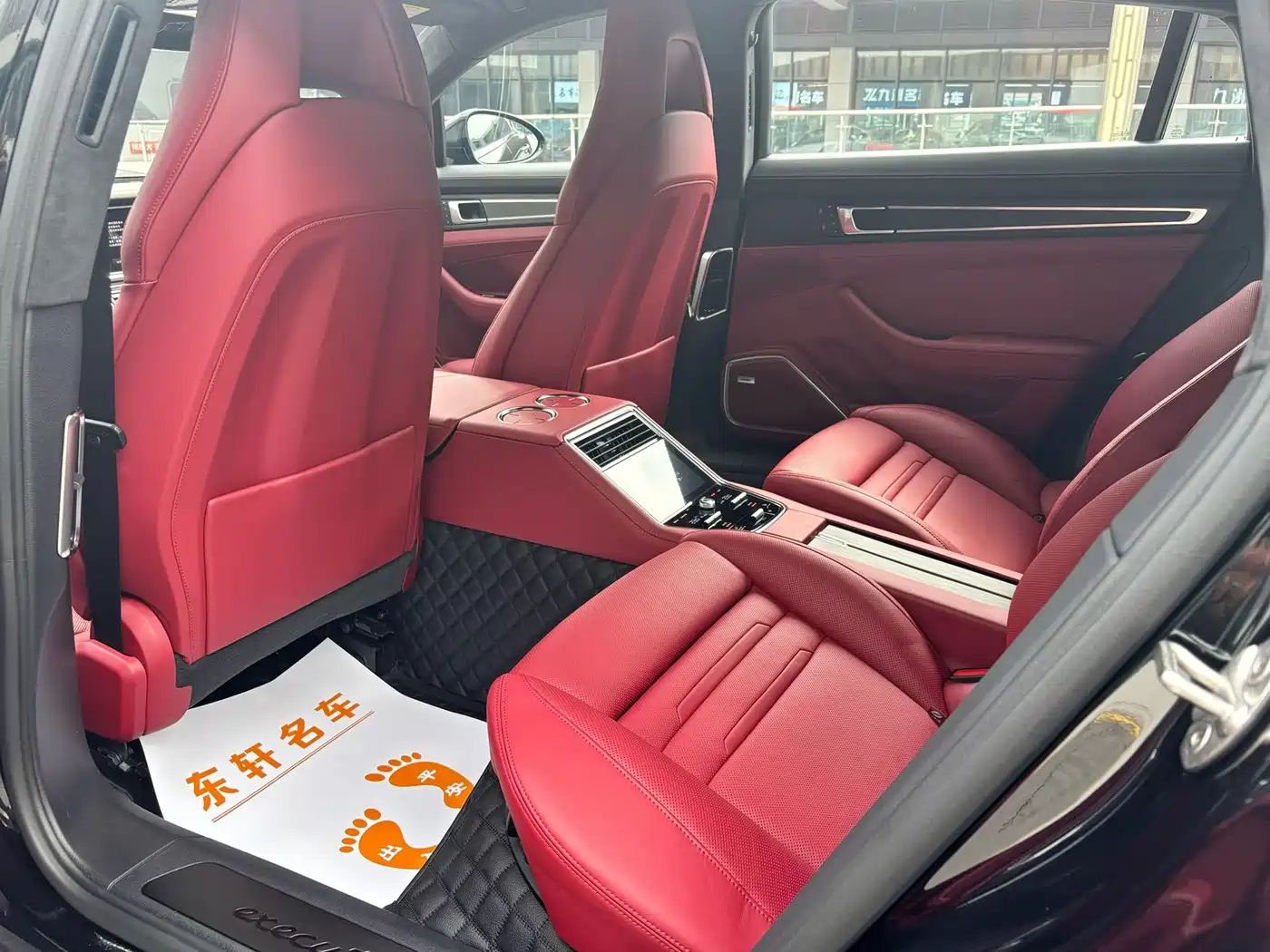 Porsche Panamera 2023 Panamera Executive Long Wheelbase Platinum Edition 2.9T фото 5