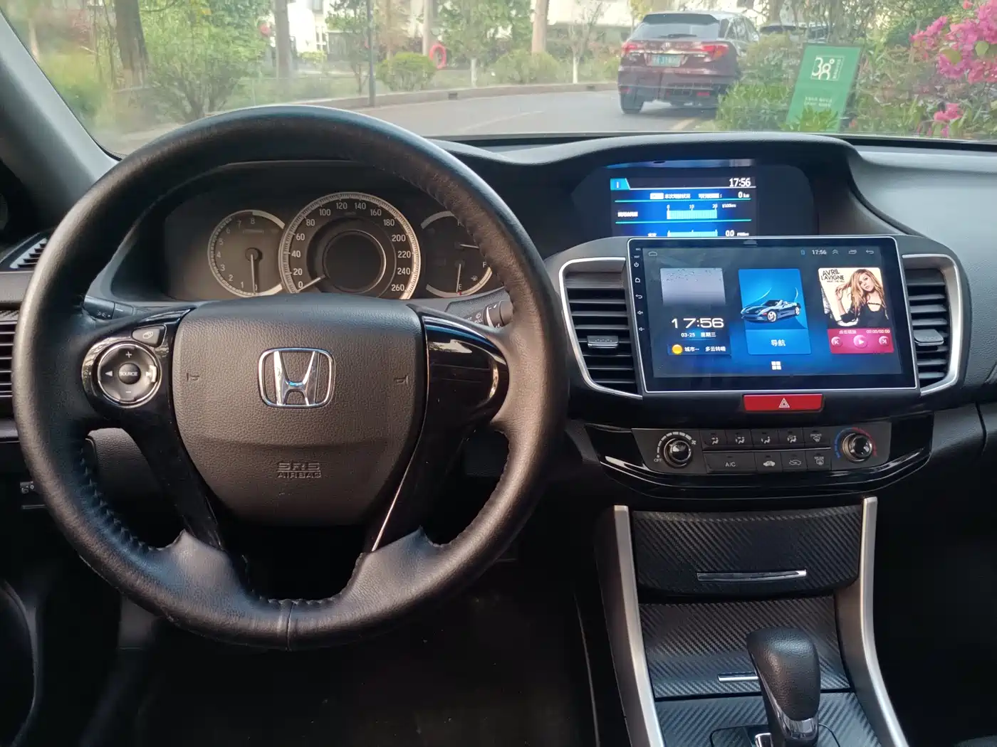 Фото 15 - Honda Accord