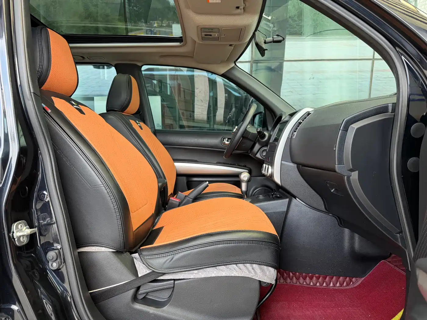 Dongfeng Fengdu MX6 2015 2015 2.0L CVT 2WD Excellence