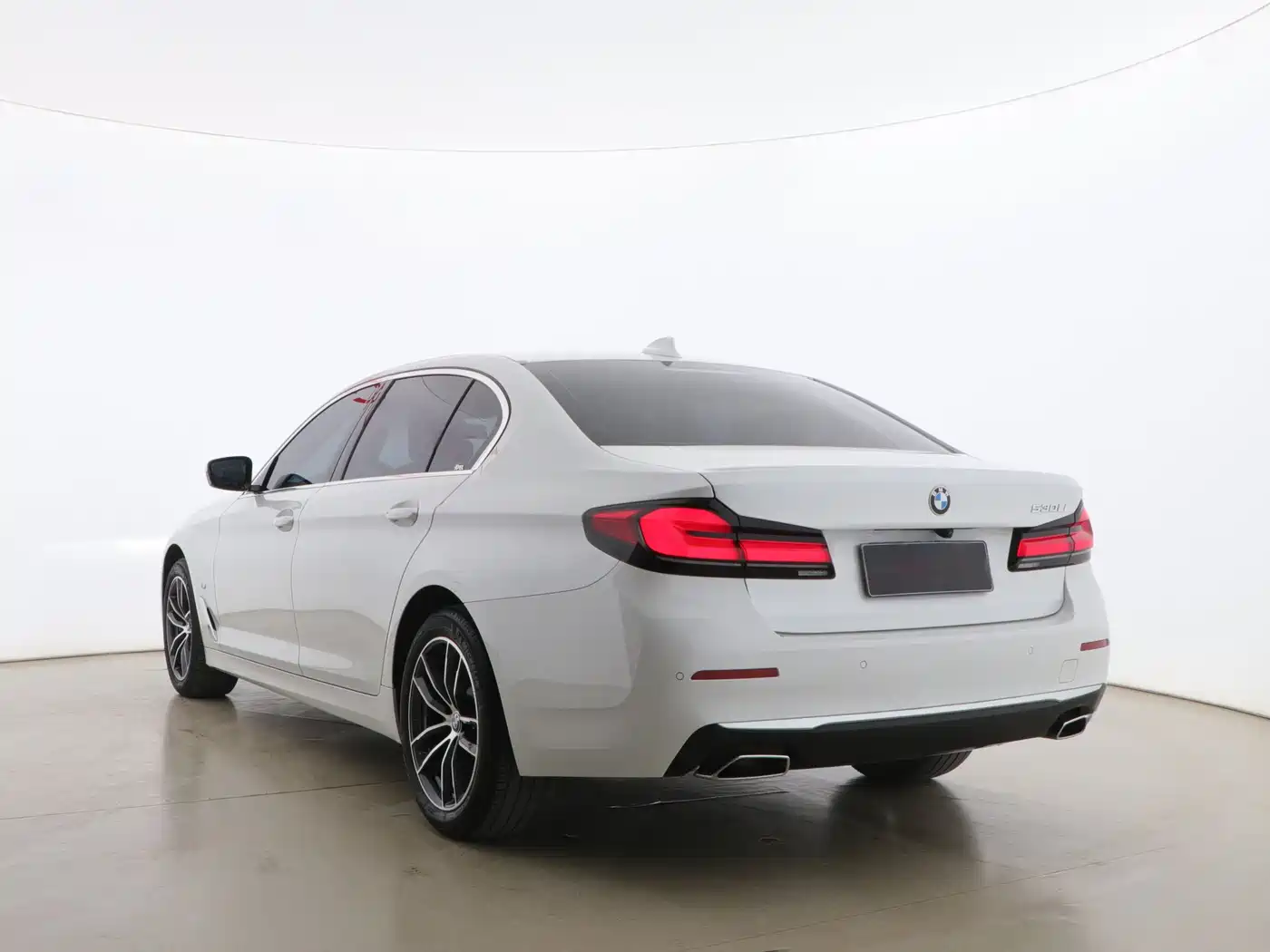 BMW 5 Series 2021 525Li M Sport Package фото 6