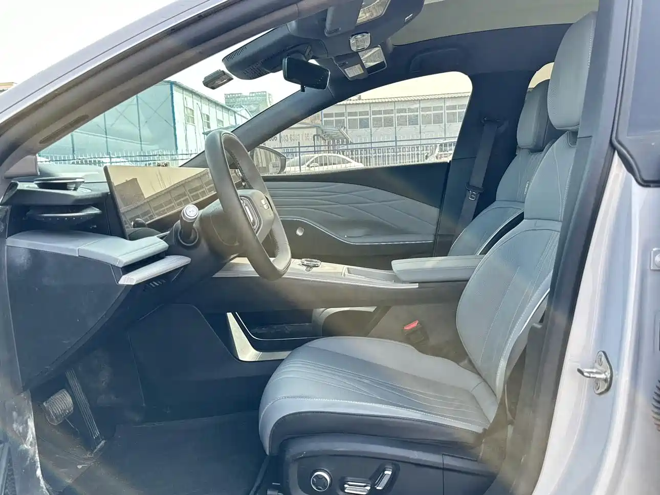 GEELY GALAXY GALAXY E8