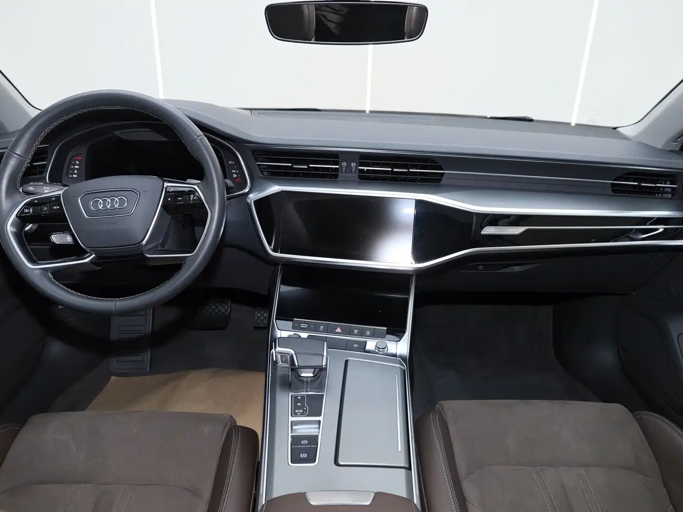 Audi A7L 2024 45TFSI S-line Dream Edition Crystal Package фото 25