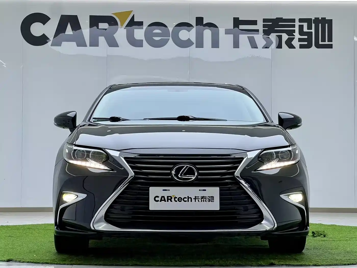 Lexus ES 2015 200 Elite Edition фото 16
