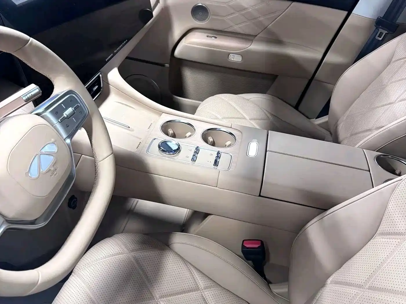 Chery Fengyun Fengyun T11 2025 2026 220 AWD Dual IMAX Theater Edition