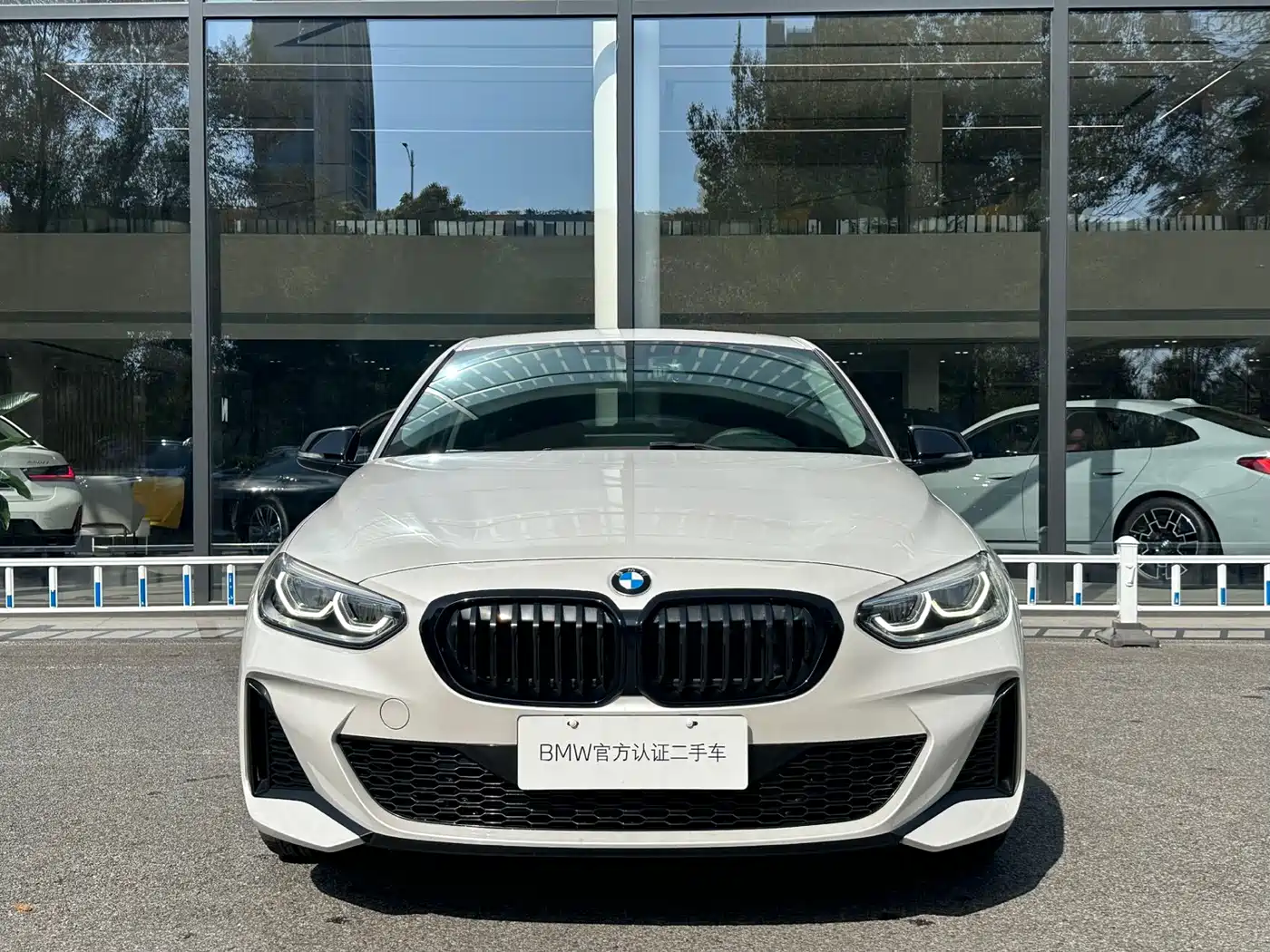 BMW 1 Series 2021 Facelift 125i M Sport Shadow Edition фото 4