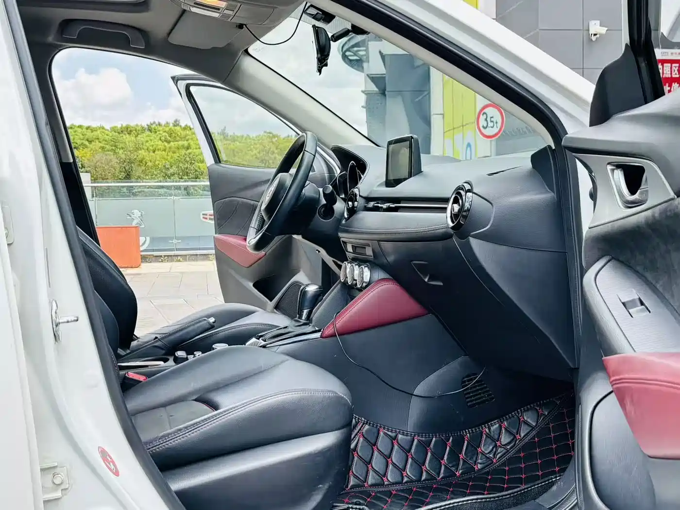 Mazda CX-3 2019 2018 Model 2.0L Automatic Premium Edition