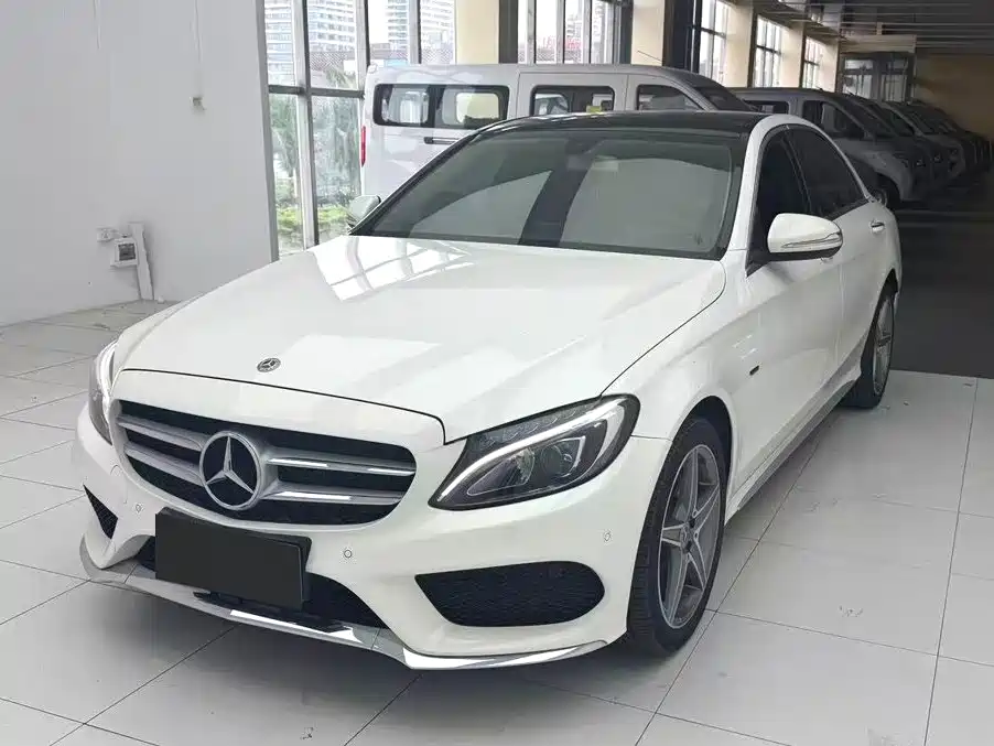 Photo 2 - Mercedes-Benz C-Class