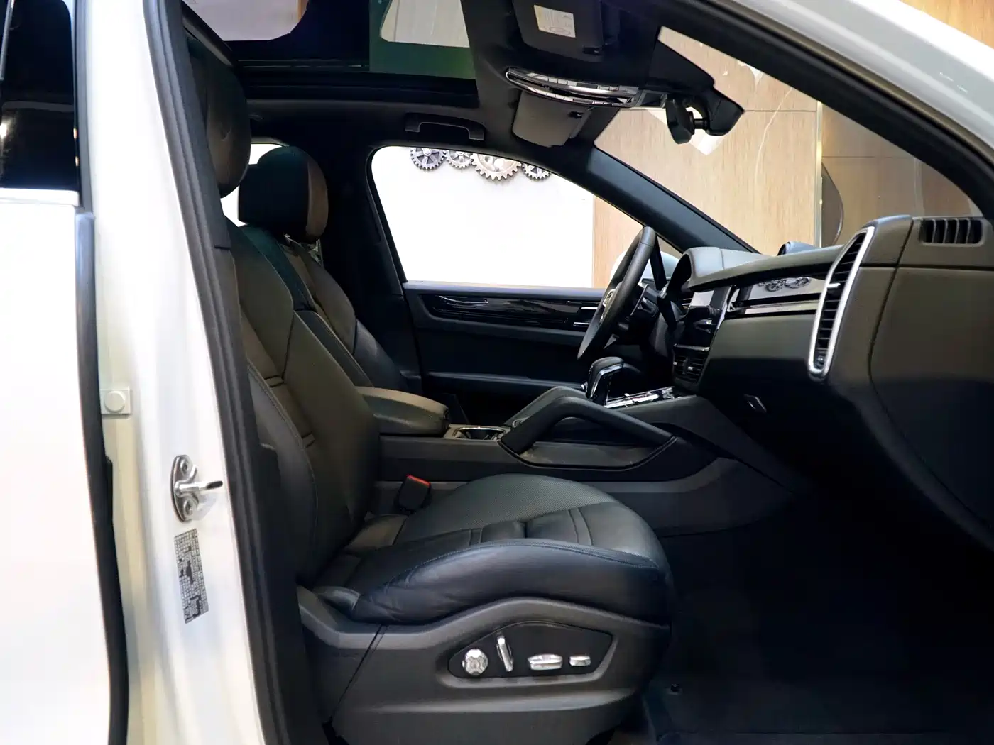 PORSCHE CAYENNE NEW ENERGY