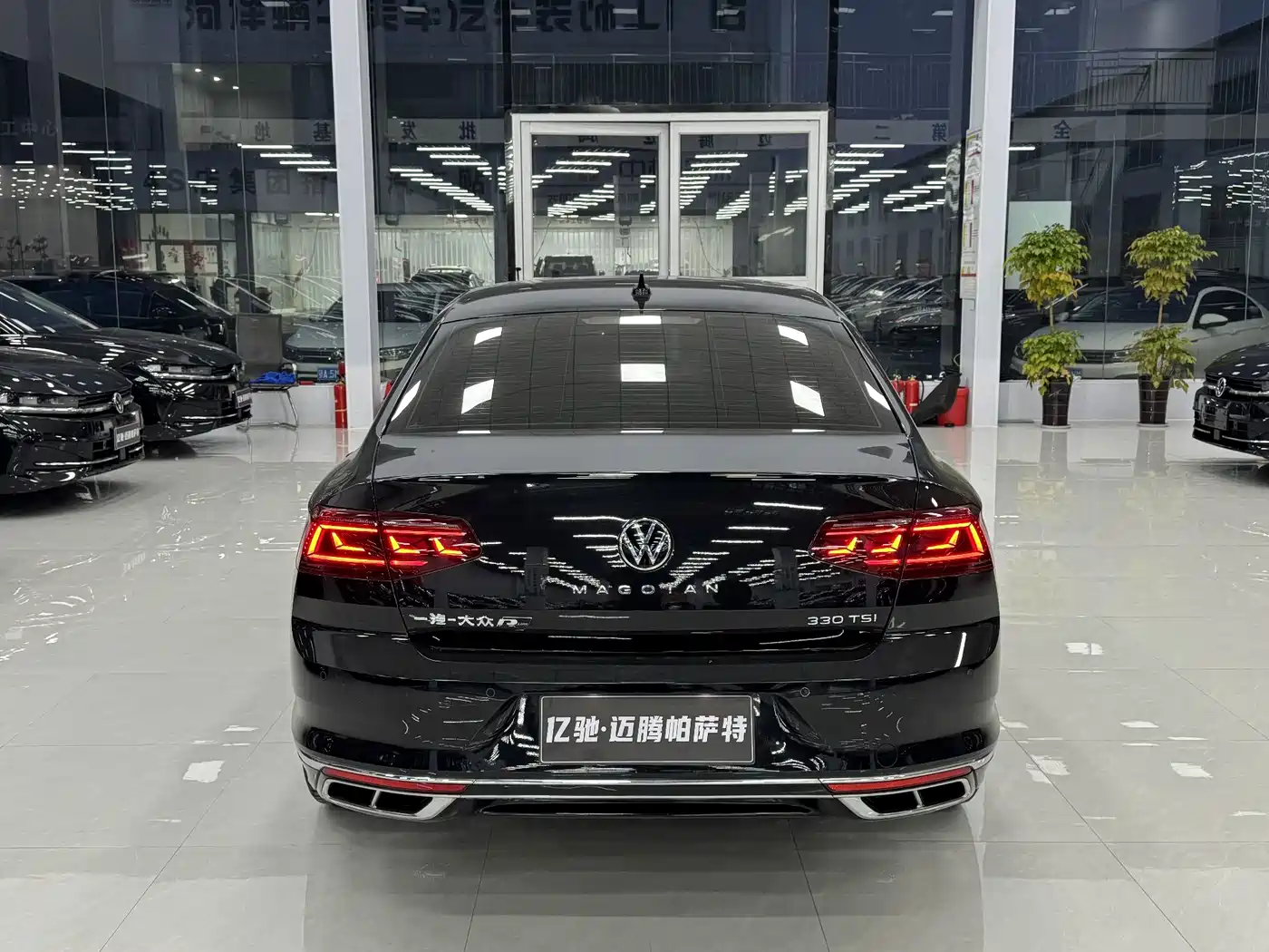 Volkswagen Magotan 2024 2 Million Units Public Sharing Edition 330TSI DSG Luxury фото 5