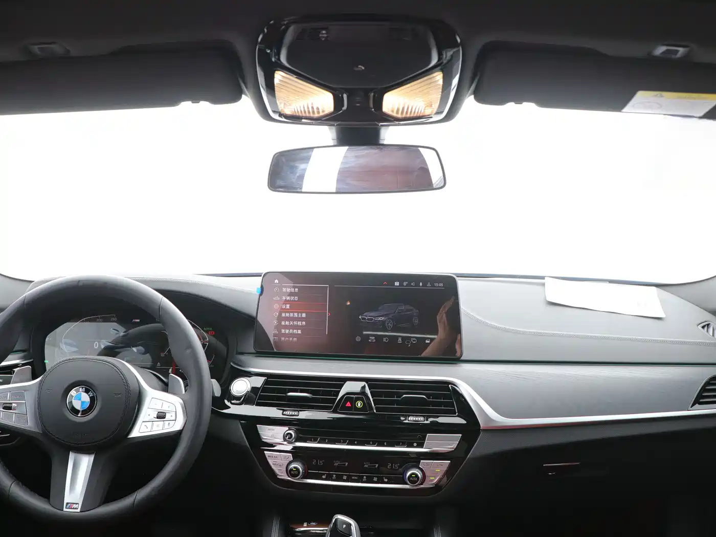 BMW 5 Series 2023 530Li Leading M Sport Package фото 12